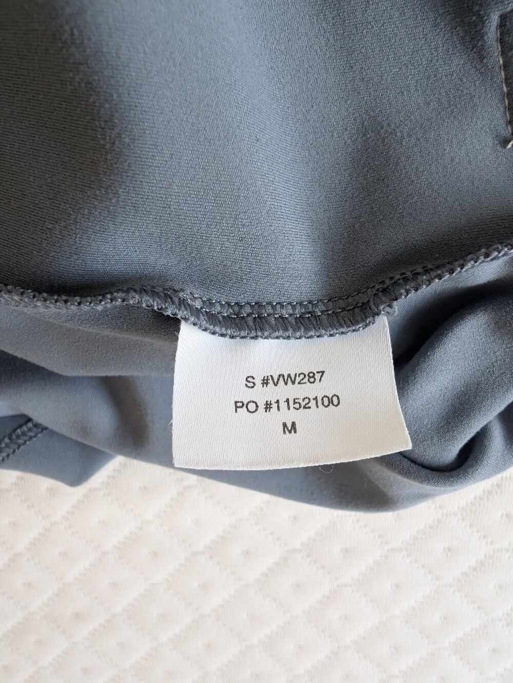 Vuori Studio Half Zip Cropped Quarter-Zip Top in Slate Blue Long Sleeve, size M - Picture 10 of 11